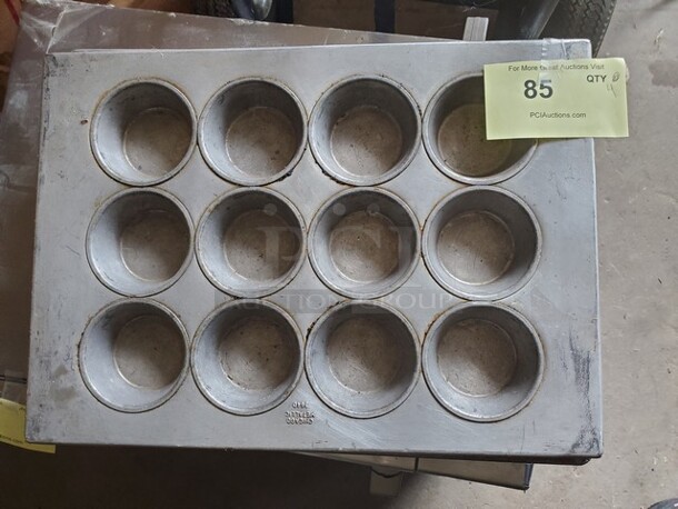Cupcake Baking Pan BIDX4 - Image 2 of 2