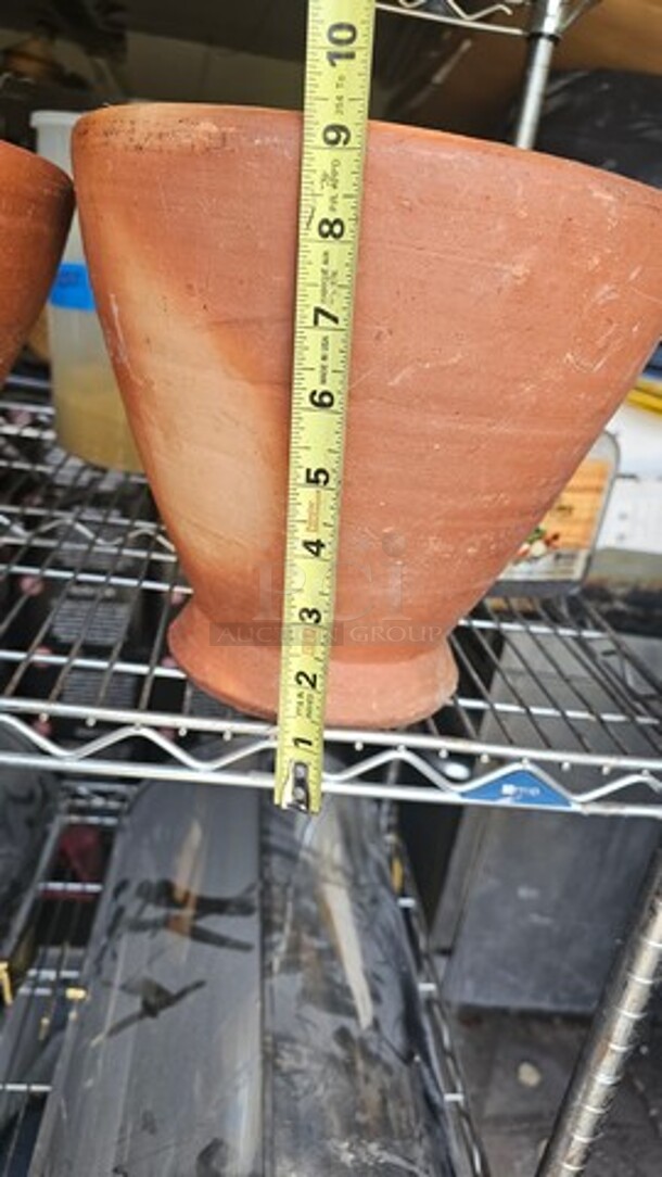 Lot of 2 Clay Pots - Image 6 of 6