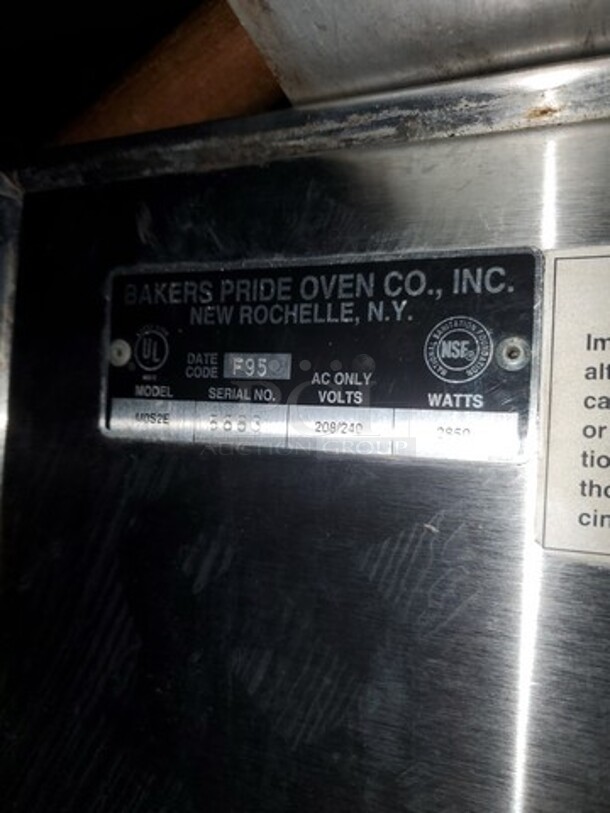 Bakers Pride Countertop Stone Deck Oven Electric Oven
208/240 V
2850 W - Image 4 of 5