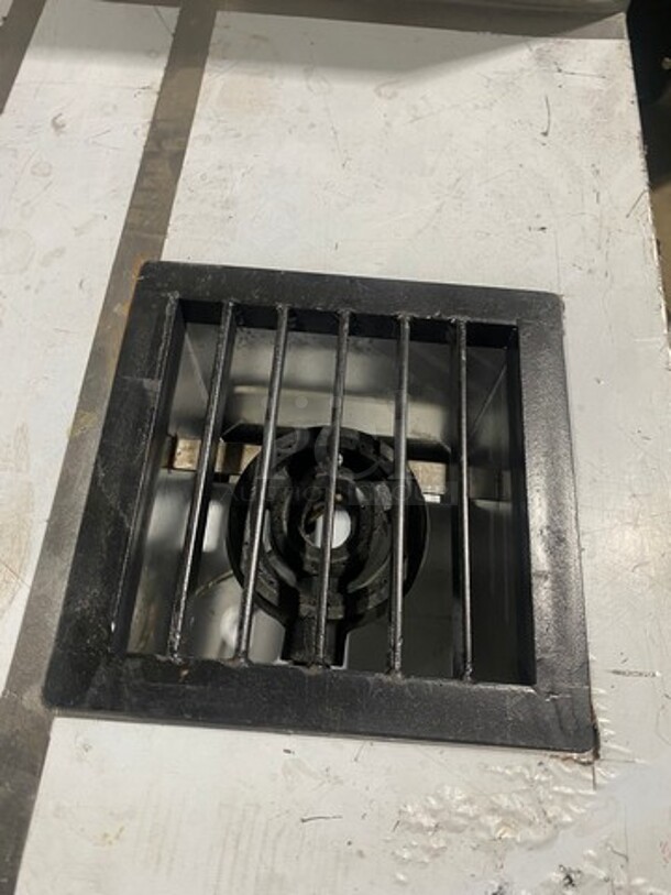 WOW! Custom Made Commercial Single Burner Prep Table! With Raised Back Splash! With Storage Space Underneath! Solid Stainless Steel! On Legs! - Image 5 of 7