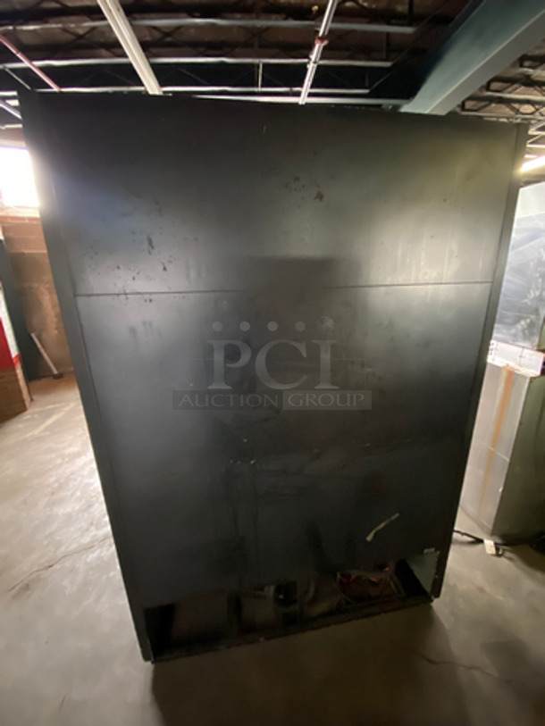NICE! True Commercial 2 Door Reach In Cooler Merchandiser! With View Through Doors And Sides! With Beverage Racks! Model: GEM49 SN: 14438952 115V 60HZ 1 Phase - Image 4 of 8