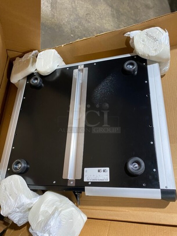 AWESOME! BRAND NEW! IN THE BOX! Hatco Commercial Countertop Electric Powered Glo Ray Portable Heated Shelf! Model: GR2S24 SN: 9008651641 120V 60HZ 1 Phase - Image 4 of 8