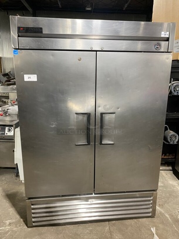True Commercial 2 Door Reach In Cooler! Poly Coated Racks! All Stainless Steel! Model: T49 SN: 6950022 115V 60HZ 1 Phase - Image 1 of 9