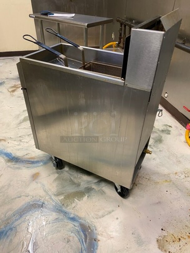 LATE MODEL! 2022 Asber Commercial Natural Gas Powered Deep Fat Fryer! With Metal Frying Baskets! With Backsplash! All Stainless Steel! On Casters! WORKING WHEN REMOVED! Model: AEF4050 SN: 8102144475 - Image 3 of 8