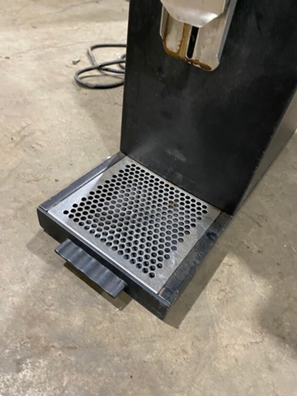 Bunn Commercial Countertop Coffee Bean Grinder Machine! Model: G1 SN: G100004459 120V60HZ 1 Phase - Image 8 of 9