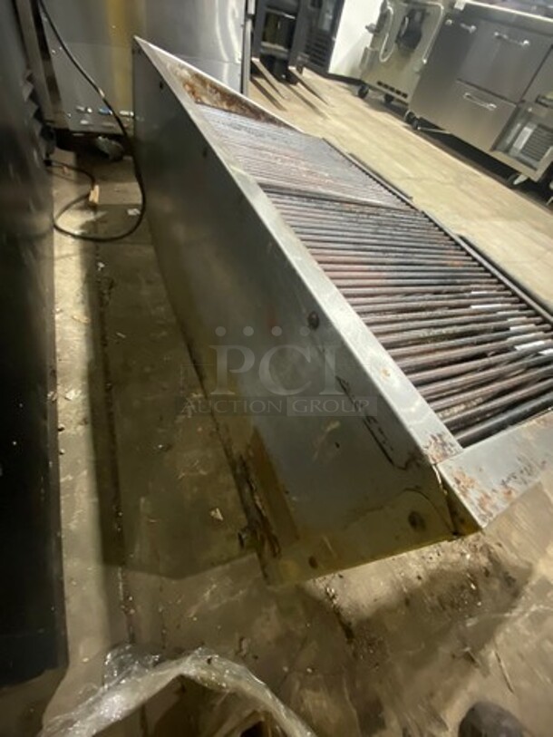 Commercial Countertop Natural Gas Powered Char Broiler Grill! With Back And Side Splashes! All Stainless Steel! - Image 4 of 8