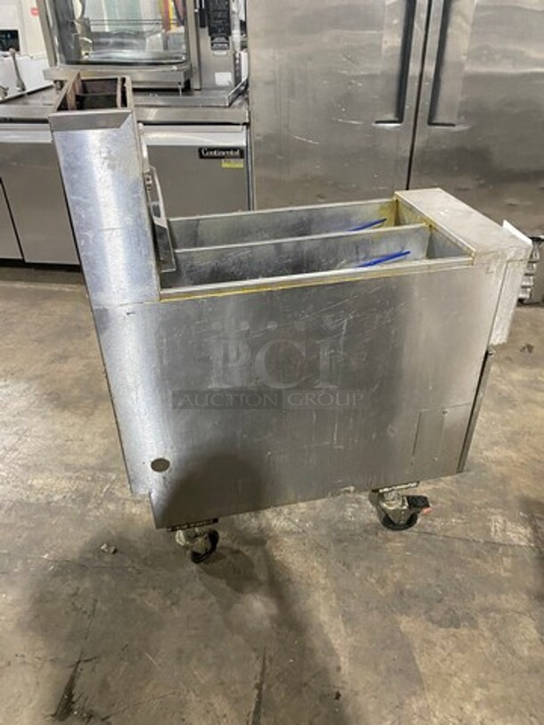 Pitco Commercial Gas Powered Split Bay Deep Fat Fryer! With 2 Small Frying Baskets! All Stainless Steel! On Casters! Model: SG14T SN: G13FC030504 - Image 4 of 10