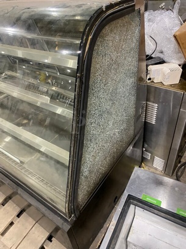 Federal Commercial Refrigerated Deli/Bakery Display Case! With Slanted Front Glass! With Sliding Glass Rear Access Doors! - Image 2 of 6
