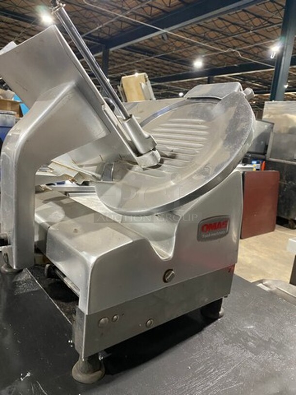 Omas Globe Commercial Countertop Deli/ Meat Slicer! All Stainless Steel! Model: GLMATIC300N SN: 004173 115V - Image 4 of 10