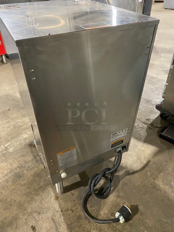 Bunn Commercial Countertop Hot Beverage Dispenser! All Stainless Steel! Model: IMIX5 SN: IMIX045617! 120/208/240V 60HZ 1 Phase! - Image 4 of 8