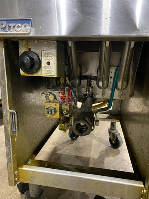 Pitco Commercial Natural Gas Powered Deep Fat Fryer! All Stainless Steel! On Casters! Model: SG14R SN: G17LA074848 - Image 6 of 8