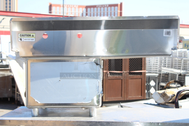 BRAND NEW SCRATCH & DENT! Steelton 38 3/4" 18-Gauge Stainless Steel One Compartment Commercial Sink with Left Drainboard - 18" x 18" x 12" Bowl Only. - Image 4 of 8
