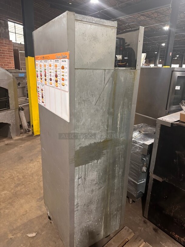 Beverage Air 18 Horizon Series 26" Solid Half Door Reach-In Freezer! MODEL HF1-1HS-DEF SN: 12202654  - Image 4 of 9