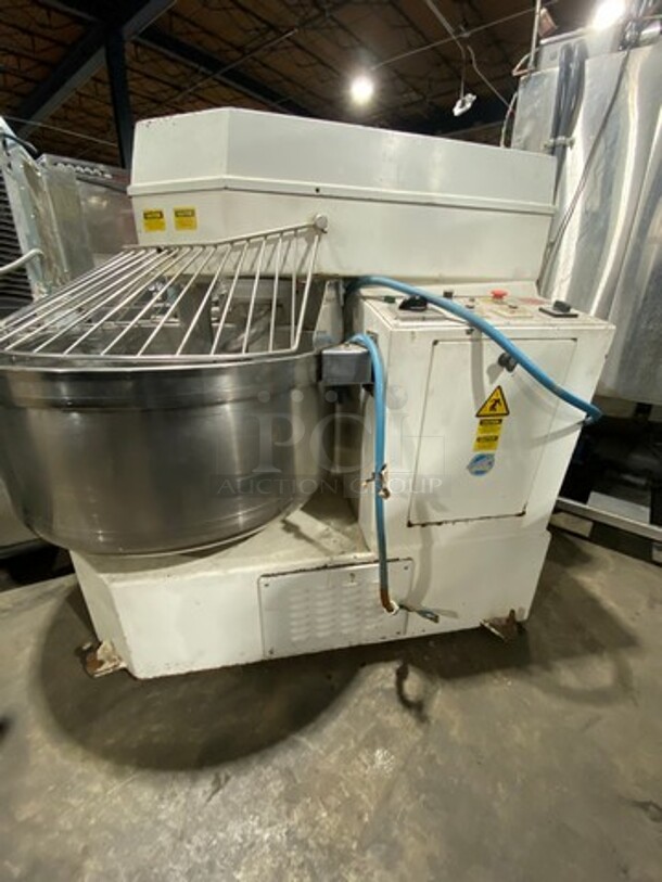 GREAT! Excalibur Commercial Floor Style Spiral Mixer! With Bowl Guard And Mixing Bowl! With Spiral Hook Attachment! Model: 200A SN: 970268 208V 3 Phase - Image 4 of 11