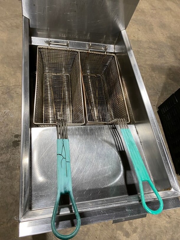 American Range Commercial Natural Gas Powered Deep Fat Fryer! With Backsplash! All Stainless Steel! On Legs!  - Image 5 of 9