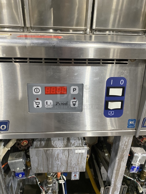 2017 Pitco Frialator SRTG Stainless Steel Commercial Natural Gas Powered 3 Bay Rethermalizer on Commercial Casters! MODEL: SRTG SN: G16AD007609 115V! - Image 9 of 12