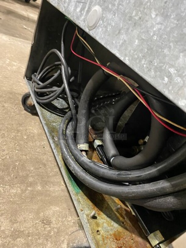 Perlick Commercial Beer Bottle Cooler! With Sliding Top Door! All Stainless Steel! Model: BC24SS 115V 1 Phase - Image 8 of 8