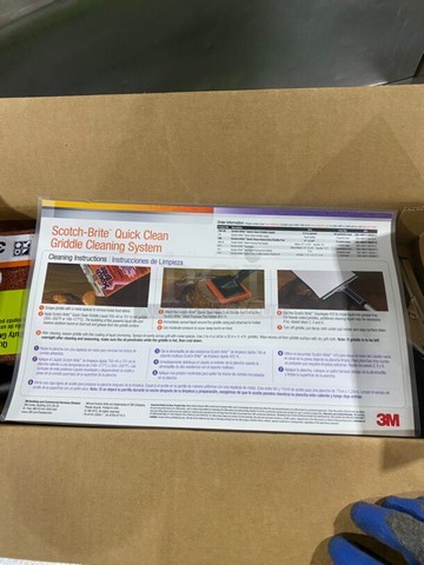 NEW! IN THE BOX! Scotch Brite Griddle Cleaning System Kit! - Image 3 of 4