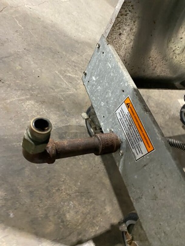 2018 Pitco Commercial Natural Gas Powered Deep Fat Fryer! With Back And Side Splashes! All Stainless Steel! On Casters! WORKING WHEN REMOVED! Model: 40D SN: G18DD023007 - Image 9 of 9