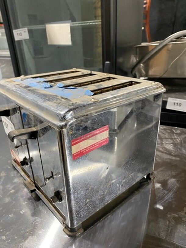 Toastmaster Countertop 4 Slice Toaster! - Image 3 of 7