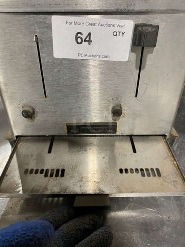 Toastwell Commercial Countertop 4 Slot Toaster! - Image 7 of 7