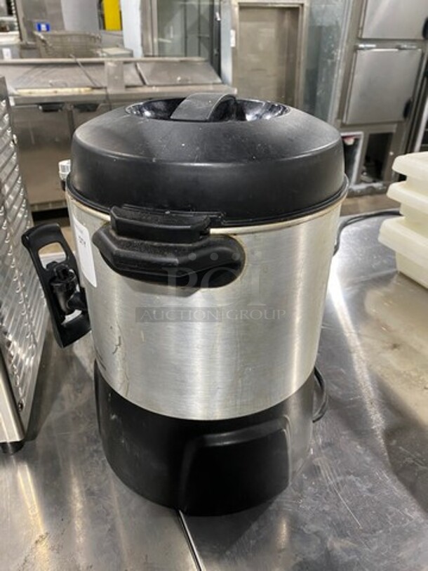 Protor Silex Countertop Coffee Urn! Model: 45040R SN: E4091BV - Image 2 of 6