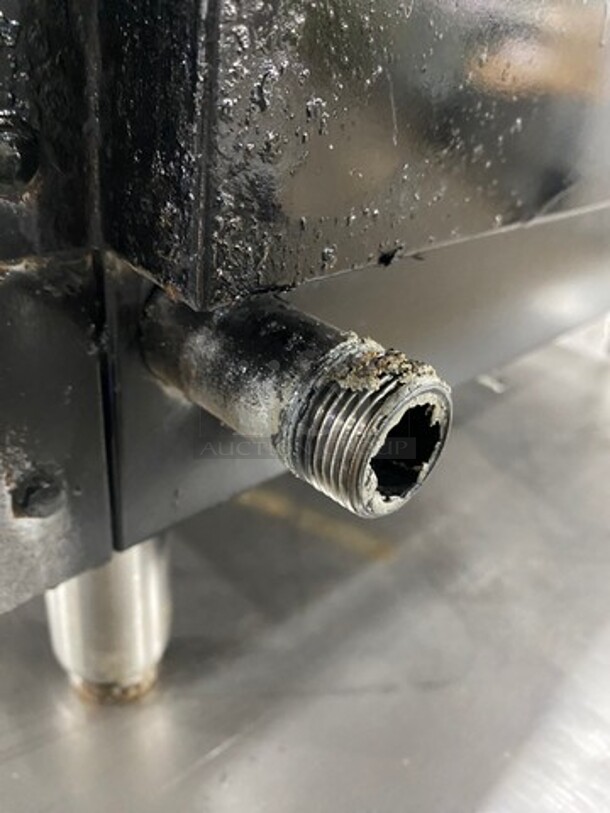 Commercial Countertop Natural Gas Powered Flat Top Griddle! With Back And Side Splashes! All Stainless Steel! On Small Legs! - Image 7 of 7