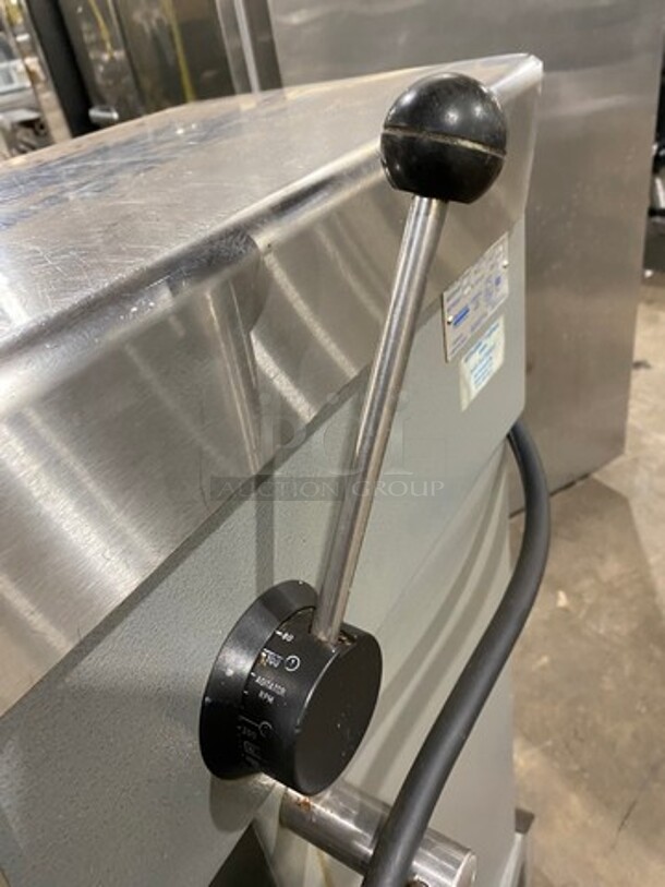 NICE! Welbilt Varimixer Commercial 40 Qt Planetary Mixer! With Mixing Bowl And Hook Attachment! Model: W40 SN: 6913030002EA! 208V 3 Phase! - Image 9 of 10