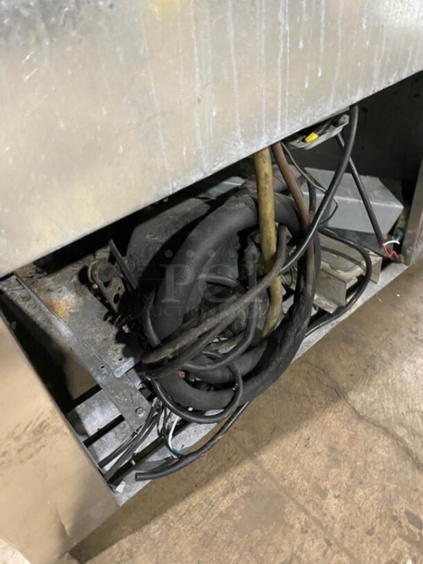 Leader Commercial Single Door Reach In Refrigerator! All Stainless Steel! Model LR30SC Serial PT09M0582! 115V 1Phase! - Image 7 of 7