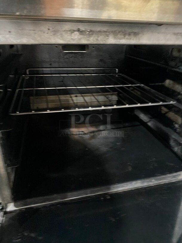Nice! DCS Commercial Natural Gas Powered 8 Burner Stove! With Raised Back Splash And Salamander Shelf! With 2 Oven Underneath! All Stainless Steel! On Casters! - Image 8 of 9
