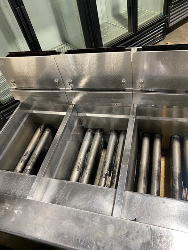 PITCO Soltice Series Frialator Stainless Steel Commercial Natural Gas Powered 3 Bay Deep Fat Fryer! Model:SSH60 Serial G12FC026375! On Commercial Casters! - Image 5 of 11