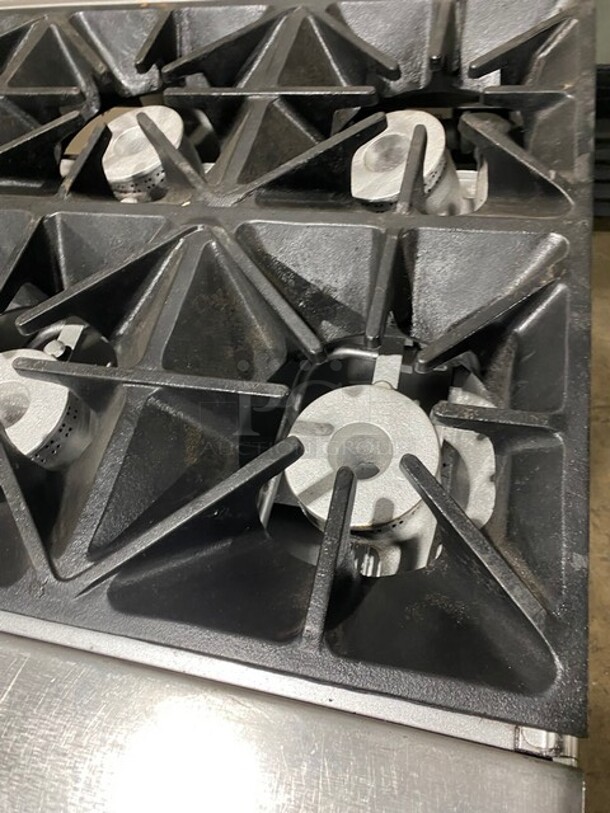 NICE! Southbend Commercial 6 Burner Stove! With Full Size Oven Underneath! With Raised Backsplash! All Stainless Steel! Model P32DBBB Serial 05M09248! On Casters! - Image 6 of 11