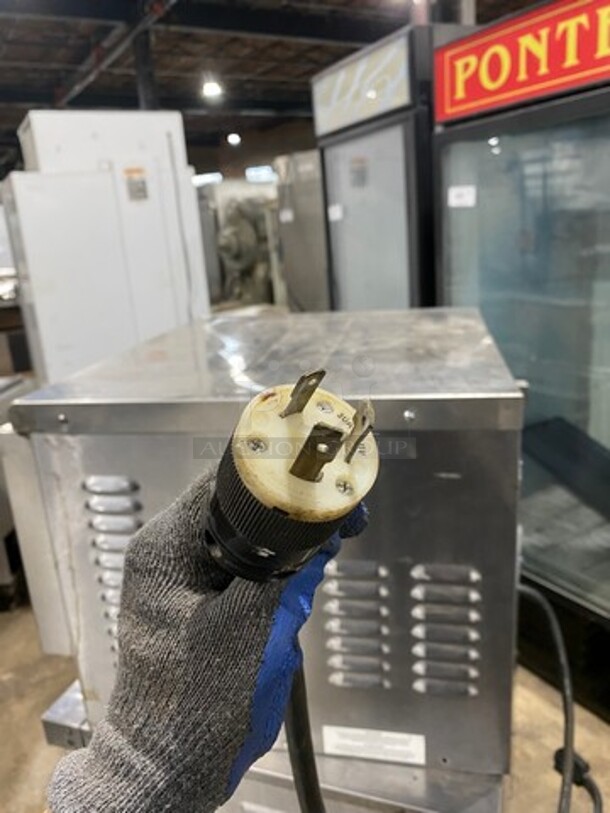 Turbo Chef Commercial Countertop Rapid Cook Oven/ Microwave Oven! All Stainless Steel! Model: NGC SN: NGC14021 208/230/240V - Image 9 of 9