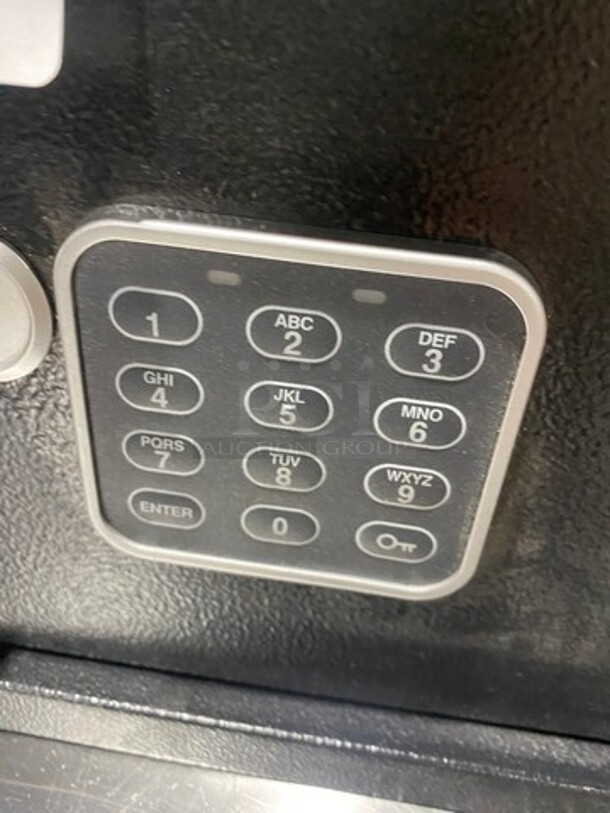 Heavy-Duty Combination Safe! - Image 5 of 6