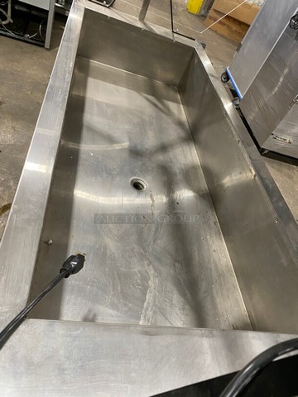 Vollrath Commercial Refrigerated Food Serving Station Counter/ Cold Pan! With Sneeze Guard! With Lowering Prep Line! Stainless Steel Body! On Casters! Model: R3871660 SN: B31500809205001 120V 60HZ 1 Phase - Image 5 of 10