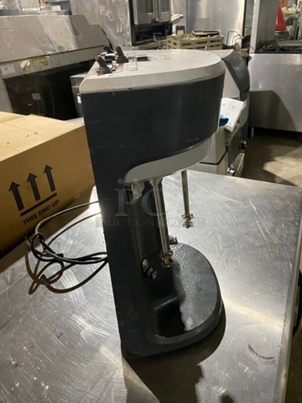Hamilton Beach Commercial Countertop Professional 3 Spout Beverage/ Milkshake Mixer! Model: HMD400 SN: E0221L00274 120V - Image 3 of 8