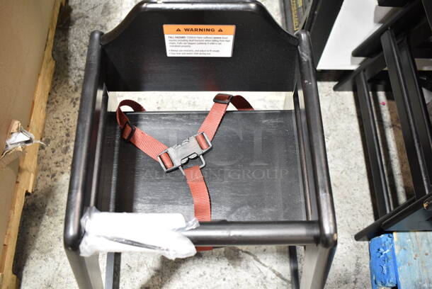 7 BRAND NEW SCRATCH AND DENT! Lancaster Table & Seating 164WHCASBK Standard Height Wooden High Chair with Black Finish - Assembled. See Pictures for Damgage. 7 Times Your Bid! - Image 4 of 8