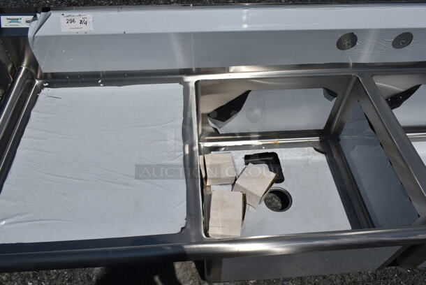 BRAND NEW SCRATCH AND DENT! Regency 600S32424224 Stainless Steel Commercial 3 Bay Sink w/ Dual Drain Boards. No Legs. Bays 24x24. Drain Boards 22.5x26 - Image 6 of 8