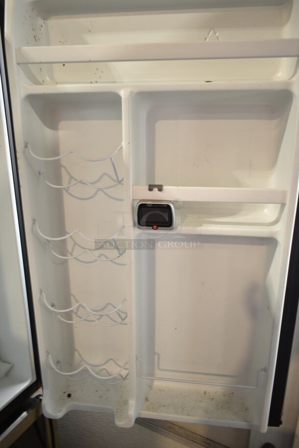 Galanz GL43S5 Metal Mini Cooler. 115 Volts, 1 Phase. Tested and Powers On But Does Not Get Cold - Image 3 of 4