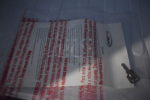 BRAND NEW SCRATCH AND DENT! KoolMore MDR-9CP Metal Commercial Single Door Reach In Cooler Merchandiser. 115 Volts, 1 Phase. 21x21x69. Tested and Working! - Image 4 of 6