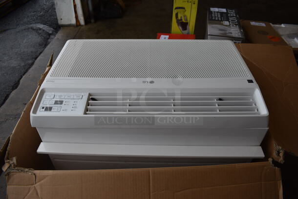 BRAND NEW SCRATCH AND DENT! LG LW1022ERSM Window Mount Air Conditioner. 115 Volts, 1 Phase. 24x22x17 - Image 3 of 7