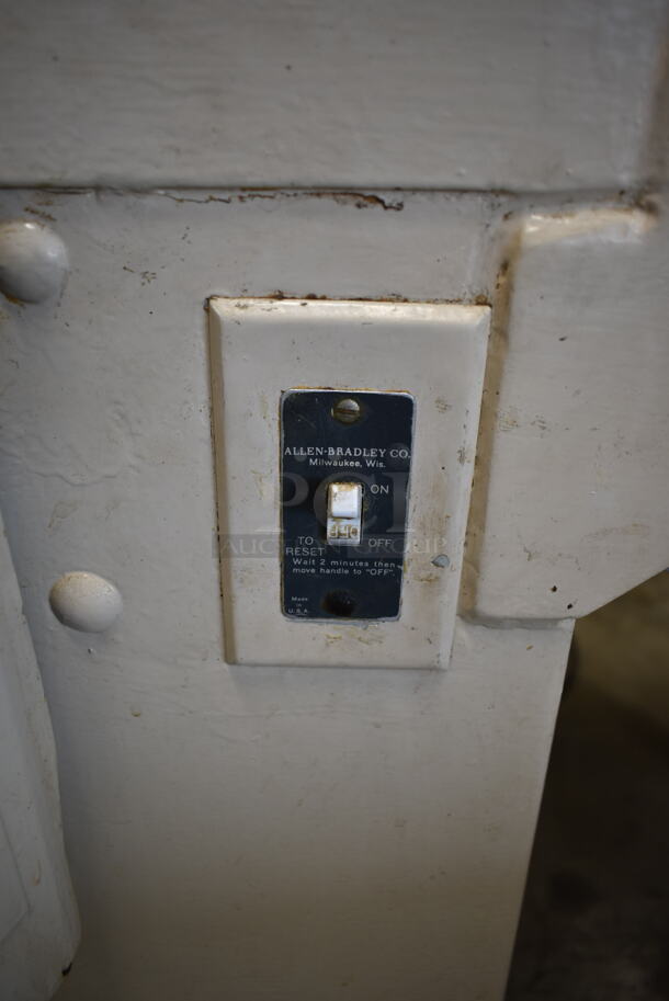 Triumph Metal Commercial Floor Style Cookie Dough Depositor on Commercial Casters. 115 Volts, 1 Phase. Tested and Working! - Image 5 of 12