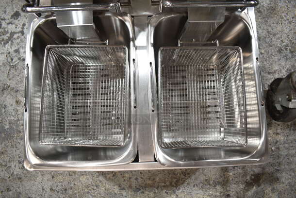 2023 Crosson CF-20 Stainless Steel Commercial Countertop Electric Powered 2 Bay Fryer w/ 2 Metal Fry Baskets and 2 Lids. 120 Volts, 1 Phase. - Image 4 of 6