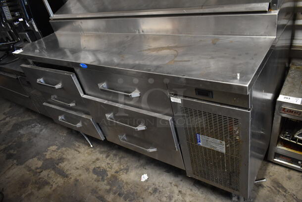 Randell Stainless Steel Commercial Pizza Prep Table w/ 6 Drawers and 2 Tier Over Shelf on Commercial Casters. Tested and Powers On But Does Not Get Cold - Image 2 of 7