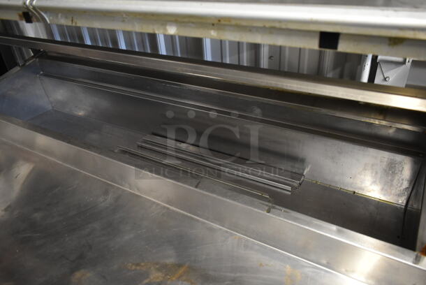 Randell Stainless Steel Commercial Pizza Prep Table w/ 6 Drawers and 2 Tier Over Shelf on Commercial Casters. Tested and Powers On But Does Not Get Cold - Image 5 of 7