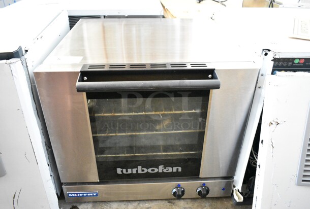 BRAND NEW SCRATCH AND DENT! Moffat E23M3 Turbofan Stainless Steel Single Deck Half Size Electric Convection Oven with Mechanical Controls. 220-240 Volts, 1 Phase. - Image 2 of 7