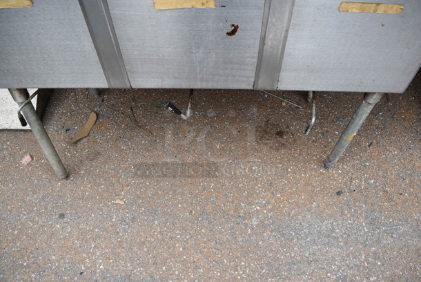 Duke Stainless Steel Commercial 3 Bay Sink w/ Dual Drain Boards, Faucet and Spray Nozzle Attachment.  - Image 4 of 4