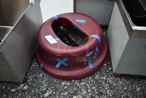 BRAND NEW SCRATCH AND DENT! KatchAll Magnetic Flatware Retriever Trash Can Lid - Image 2 of 4