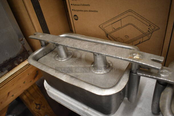2 Metal Ham Presses. 17x8x6.5. 2 Times Your Bid! - Image 3 of 4