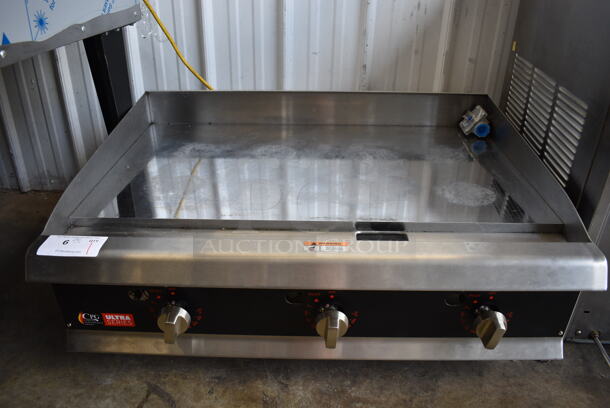 LIKE NEW! CPG Model G36T UltraSeries Stainless Steel Commercial Countertop Natural Gas Powered Chrome Top Flat Top Griddle w/ Thermostatic Controls. Unit Was Only Used a Few Times as a Demonstration at Trade Shows. 36x30x16